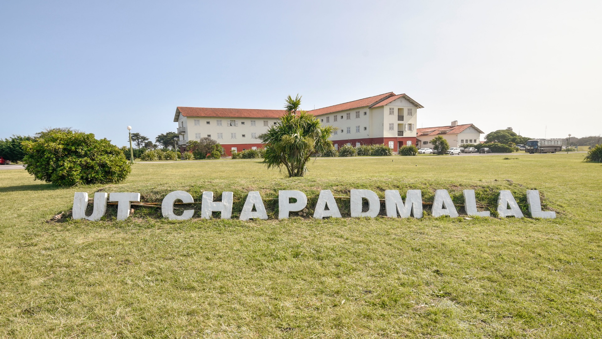 Milei vende los hoteles de Chapadmalal y Embalse Río Tercero
