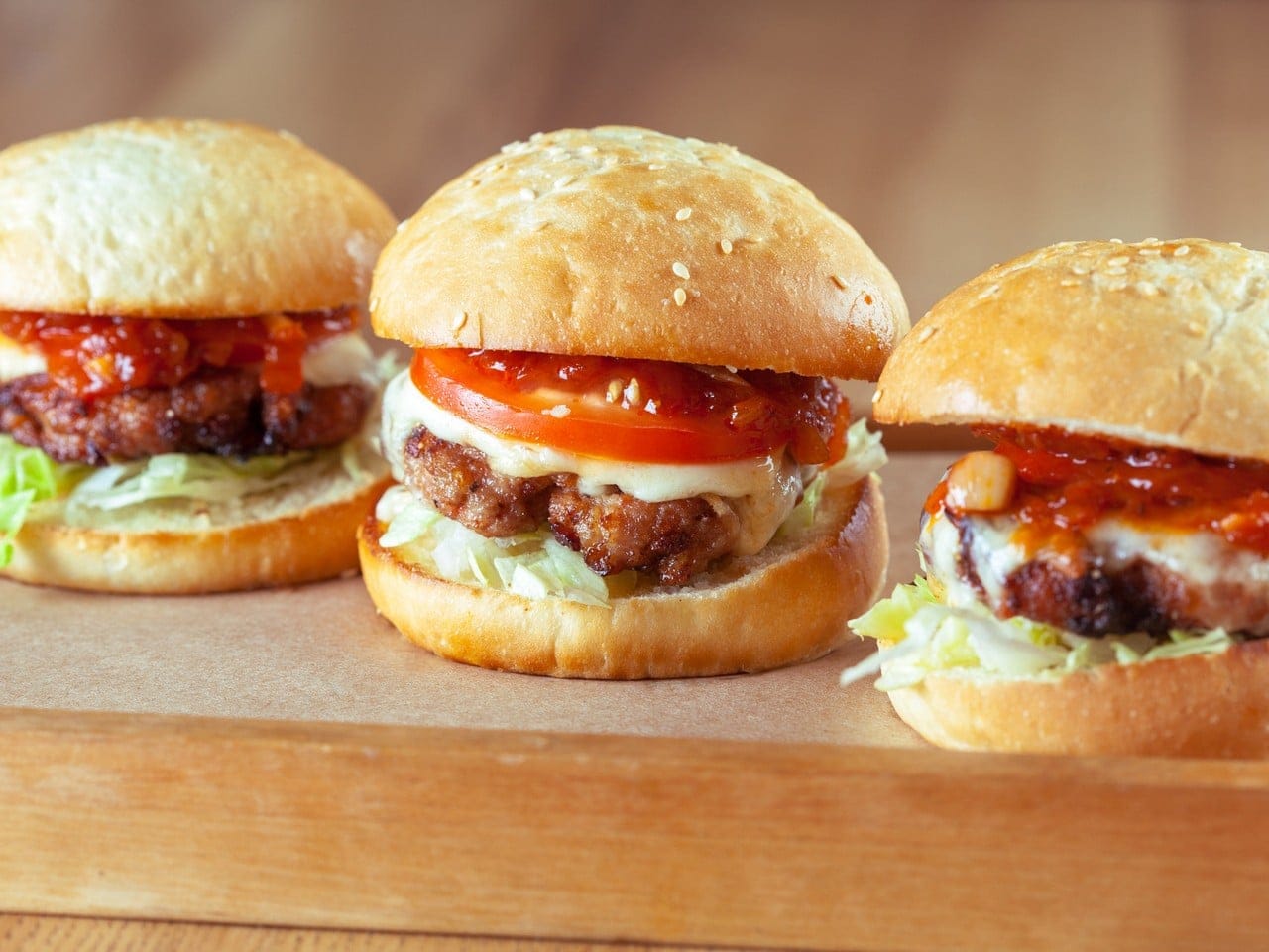 Un bar de Ituzaingó lanzó un menú de mini hamburguesas que fueron furor