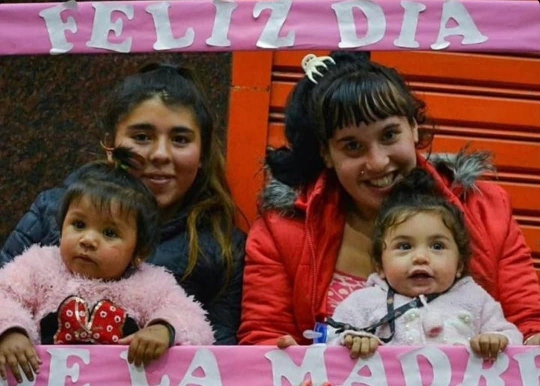 Día de la familia en Plaza La Roche: Calles Solidarias continúa recibiendo donaciones