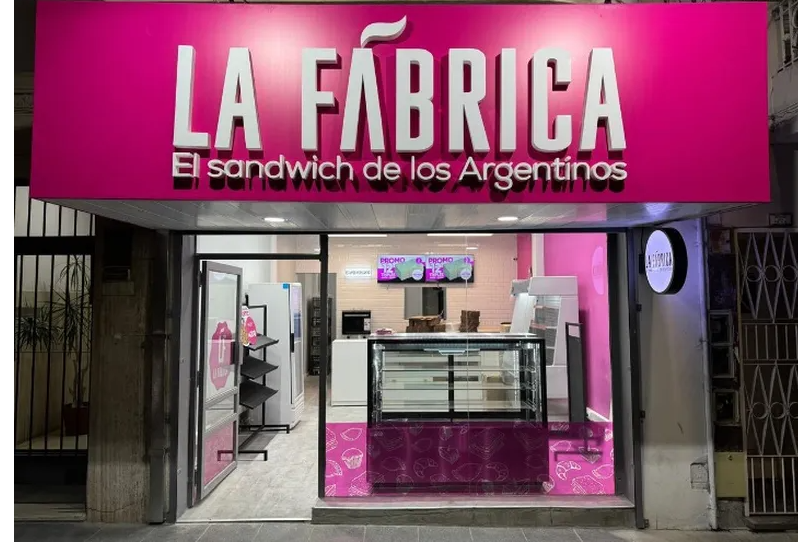 "La Fábrica" inaugura hoy su local en Ituzaingó con descuentos del 50 %