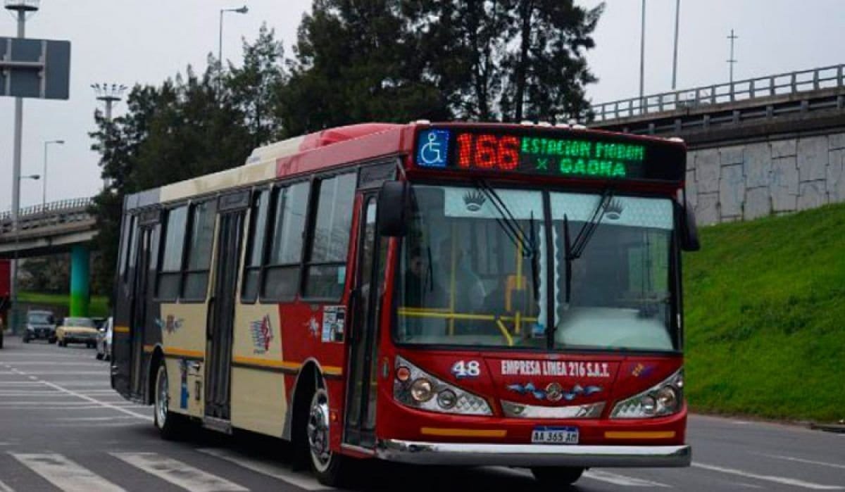 Tarifazo en el boleto de los colectivos nacionales