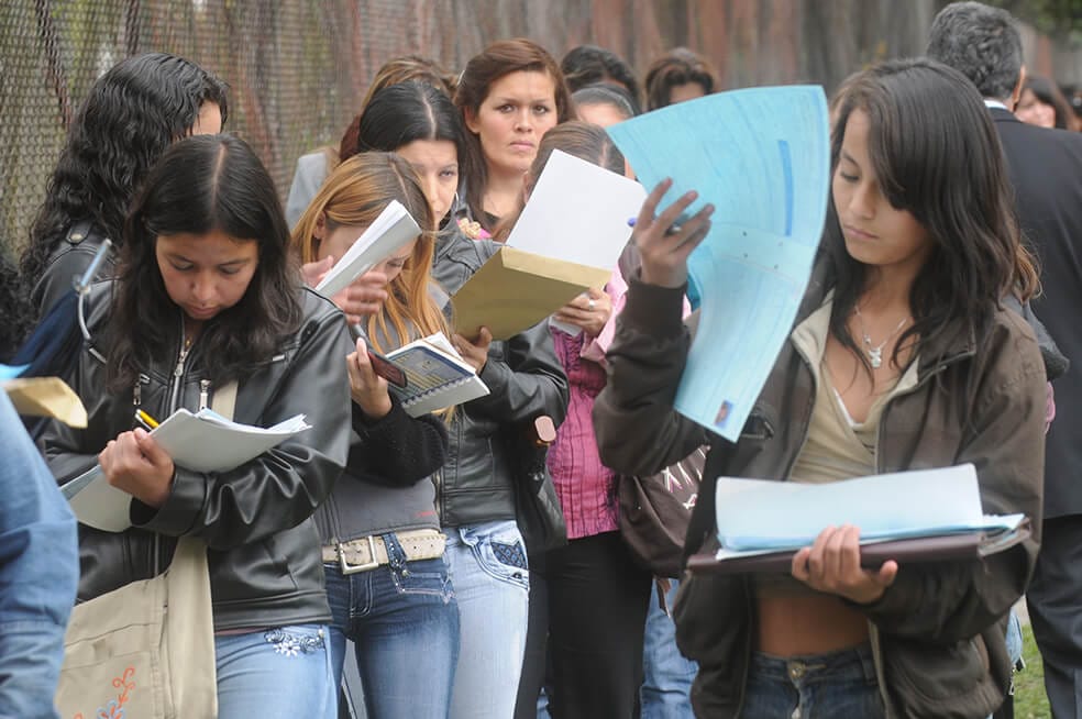 La crisis golpea fuerte: Ya hay 17 mil personas buscando trabajo en Ituzaingó
