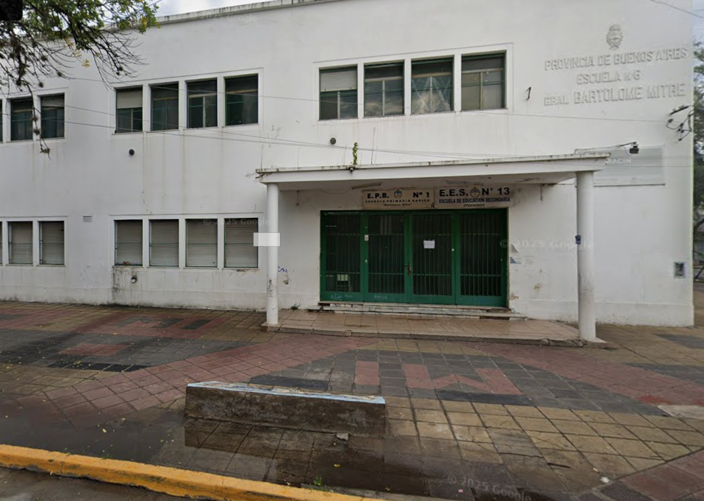 Ituzaingó: la comunidad educativa de la Primaria N° 1 pide clases virtuales por una invasión de ratas en el colegio