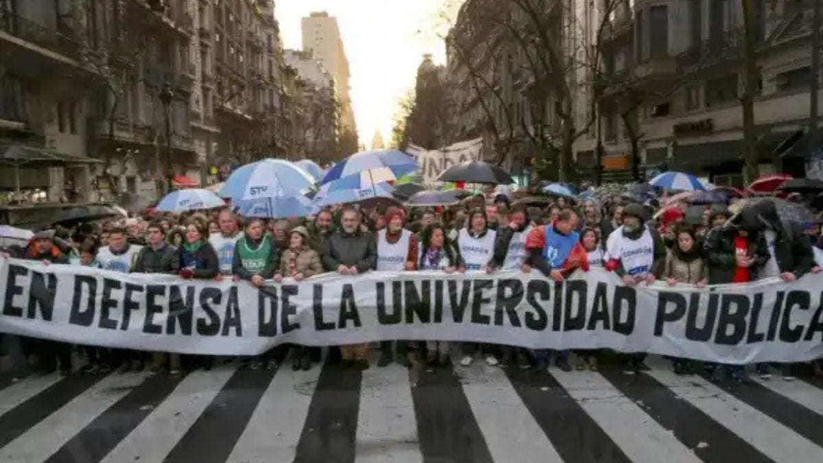 Las universidades se movilizan este martes en defensa de la educación pública