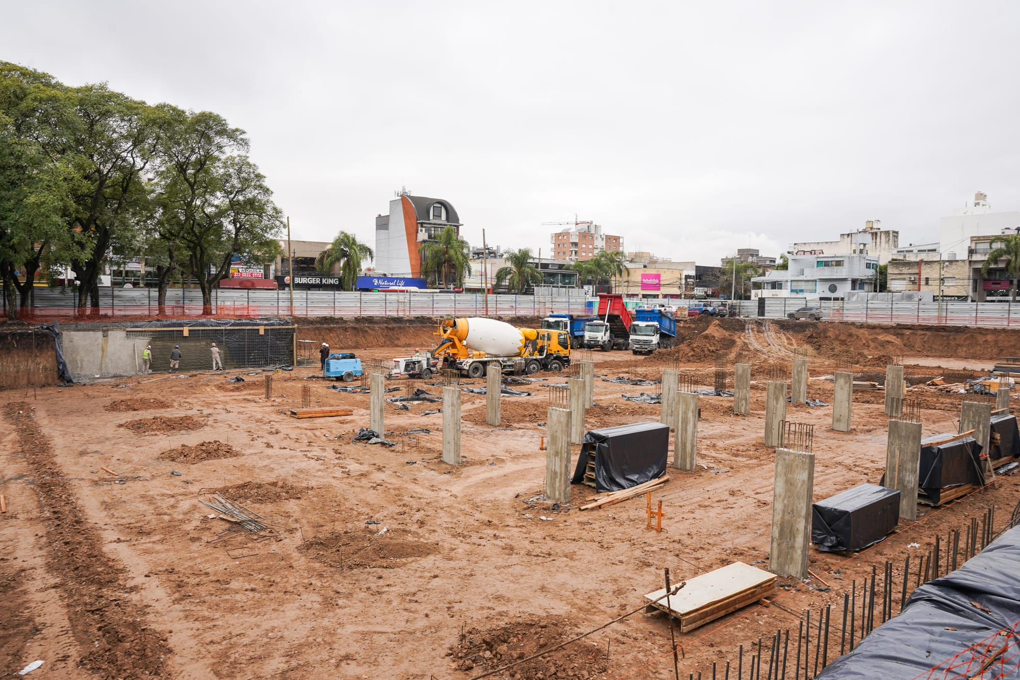 Ituzaingó redefine su centro comercial: adiós al auto maceta y bienvenido el peatón