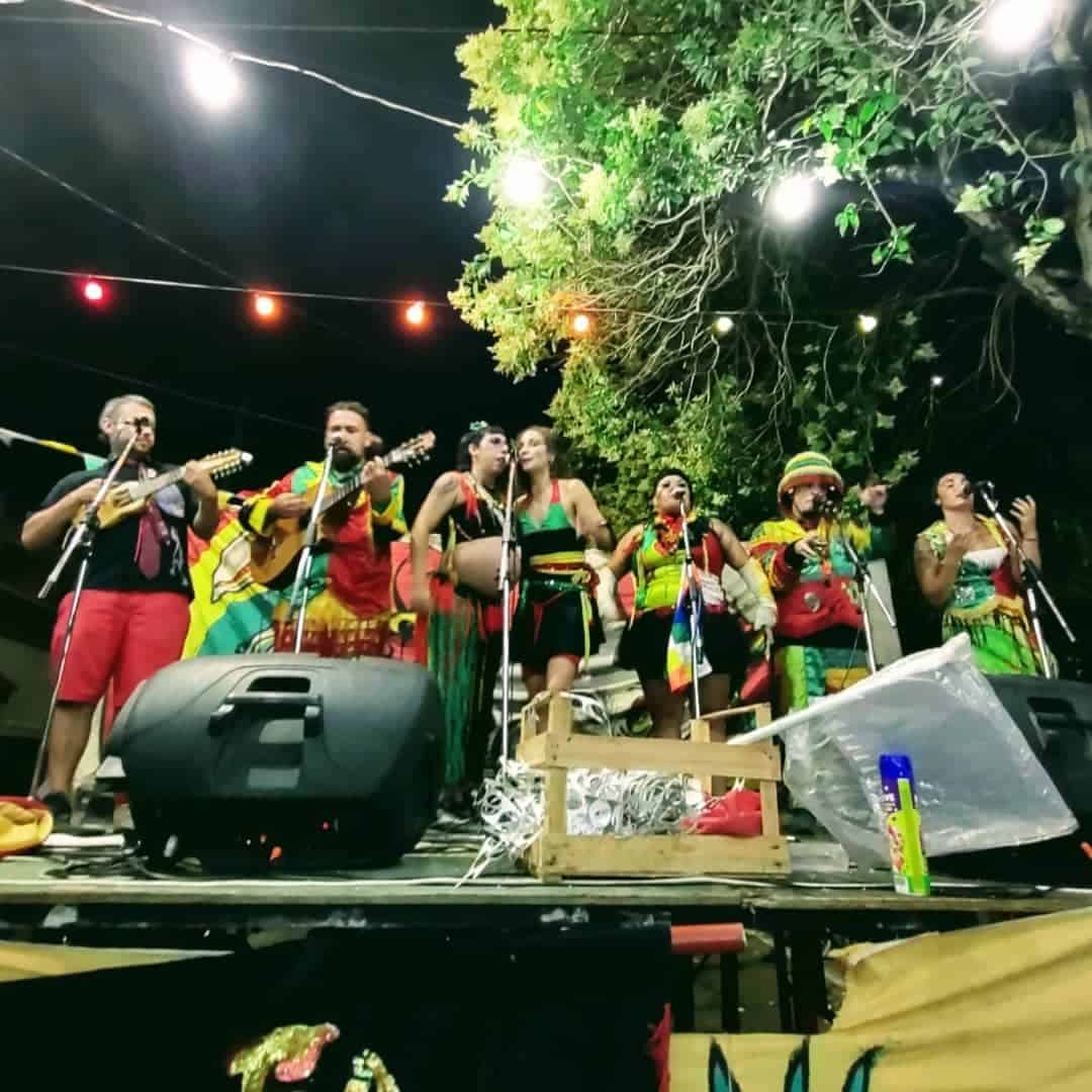 El Corso de Haedo vuelve e inunda de carnaval las calles del municipio de Morón