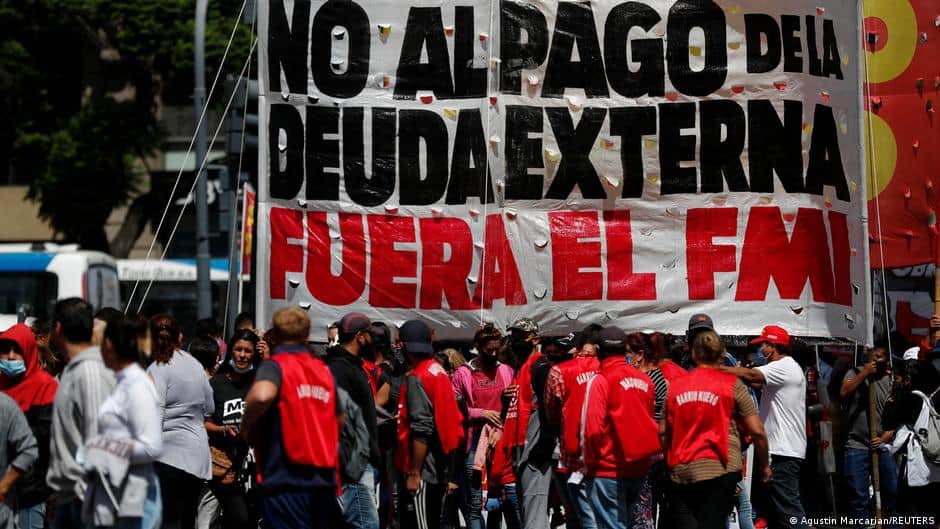 Agrupaciones sociales lanzaron una Consulta Popular nacional respecto al acuerdo con el FMI