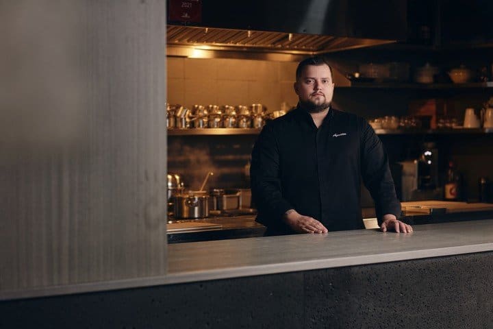 El chef argentino Agustín Ferrando Balbi charló en Radio Kamikaze sobre su éxito en Asia