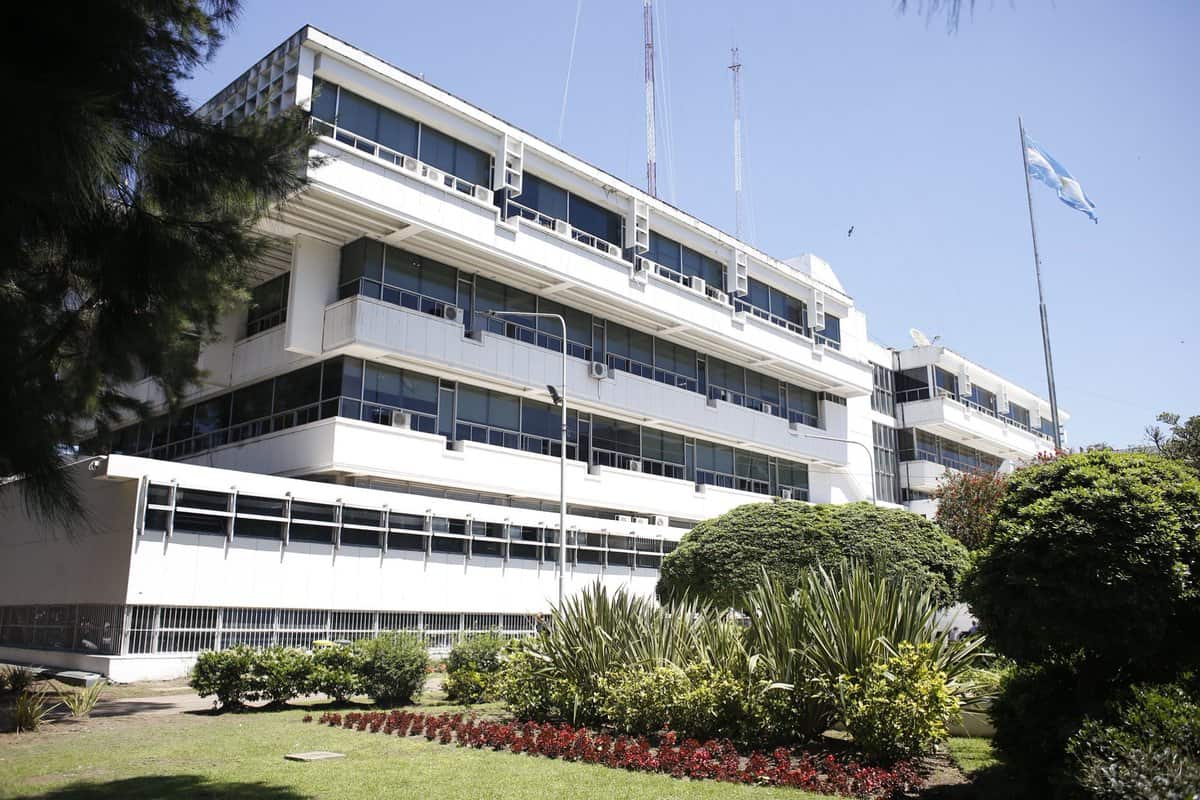 Trabajador@s del área de Niñez y Adolescencia del Municipio de Tres de Febrero realizaron un paro por mejores condiciones salariales