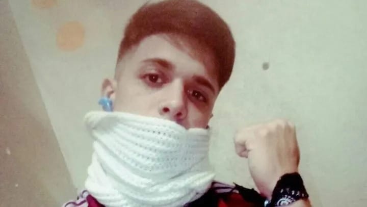 Merlo: Matan a un joven y la policía busca al homicida