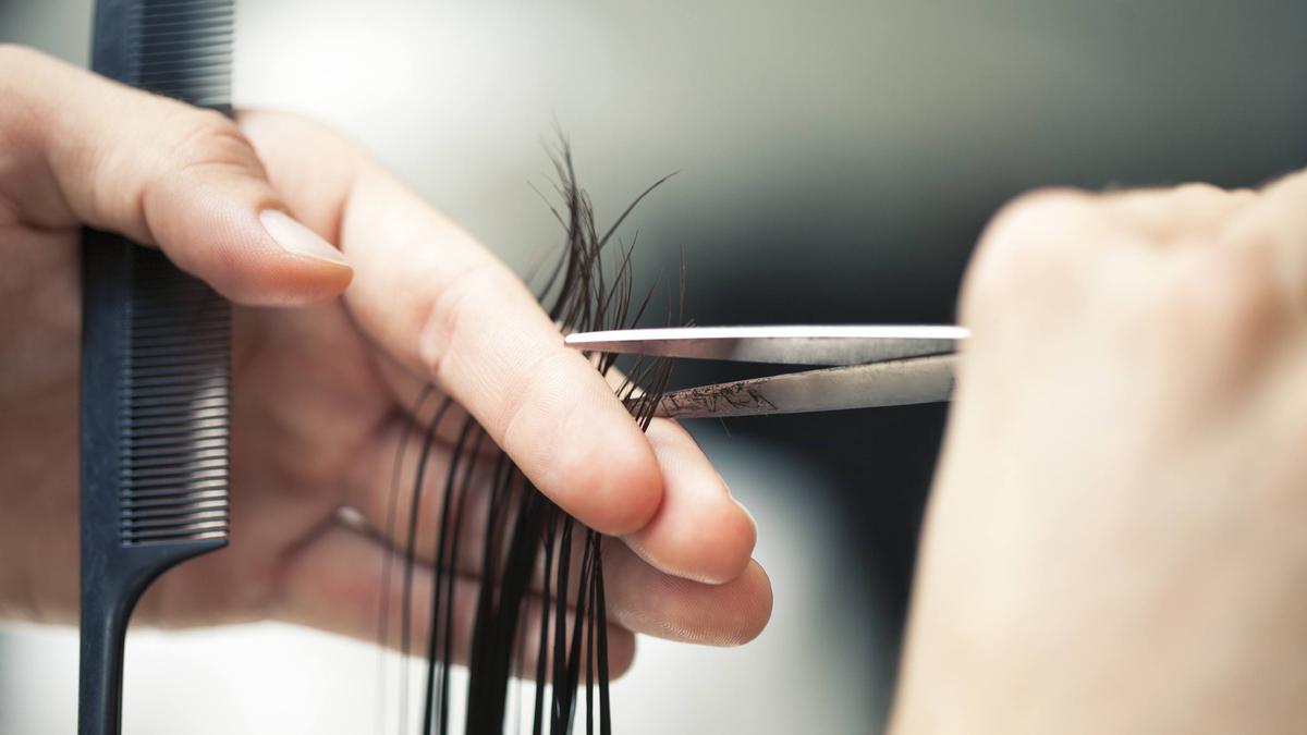 Morón prepara una jornada de cortes gratuitos por el Día del Peluquer@