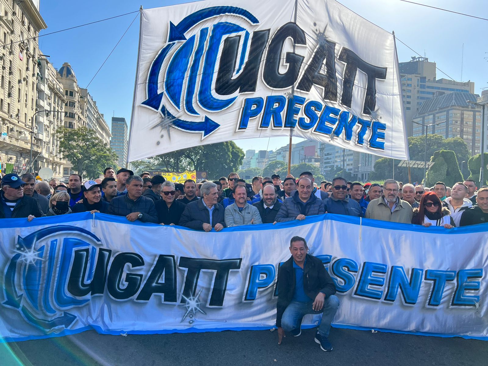 L@s transportistas amenazan con ir a un paro en reclamo por un bono de $50 mil a jubilad@s