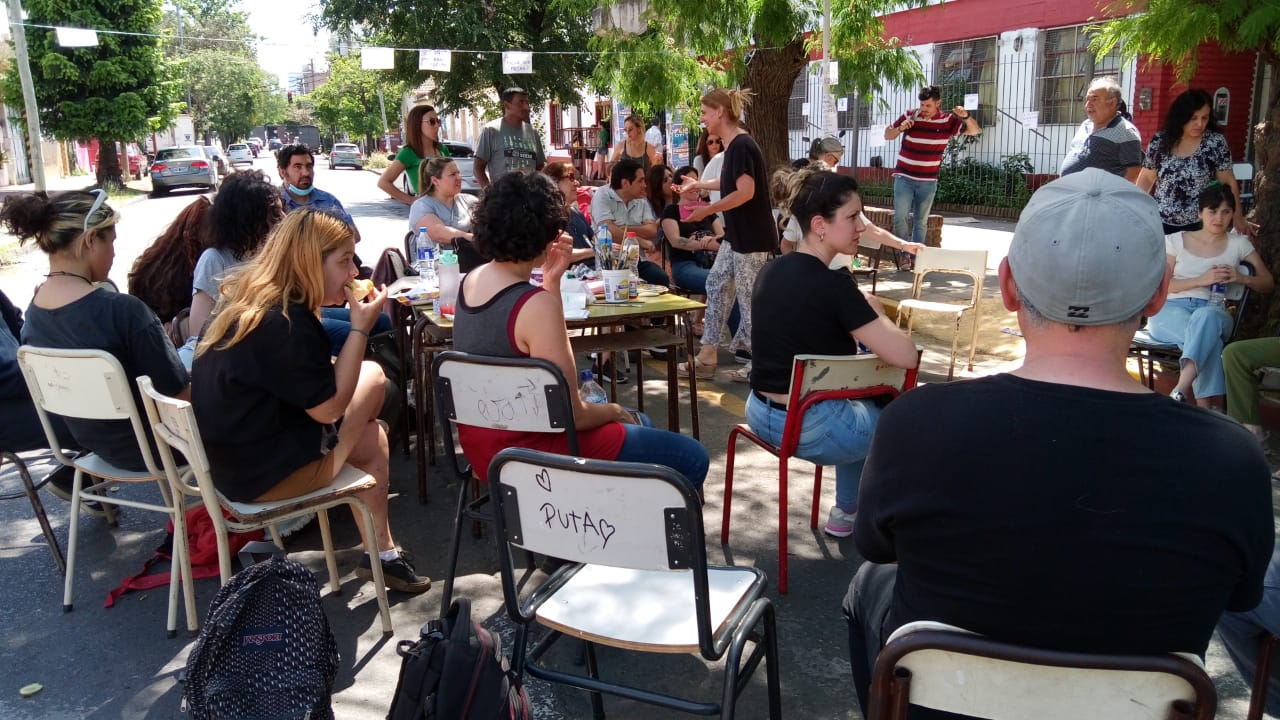 docentes moron paro