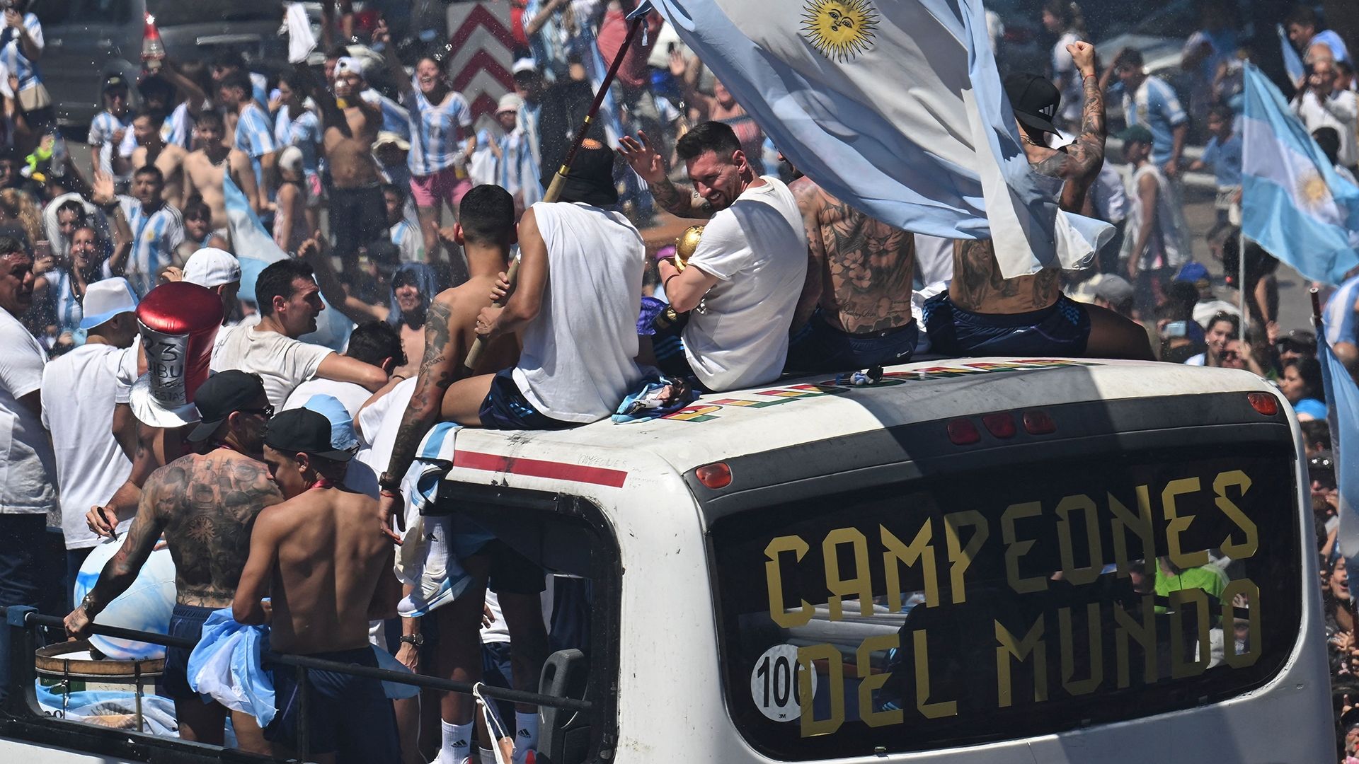 La Selección festejó el título mundial en helicóptero en medio de una jornada histórica