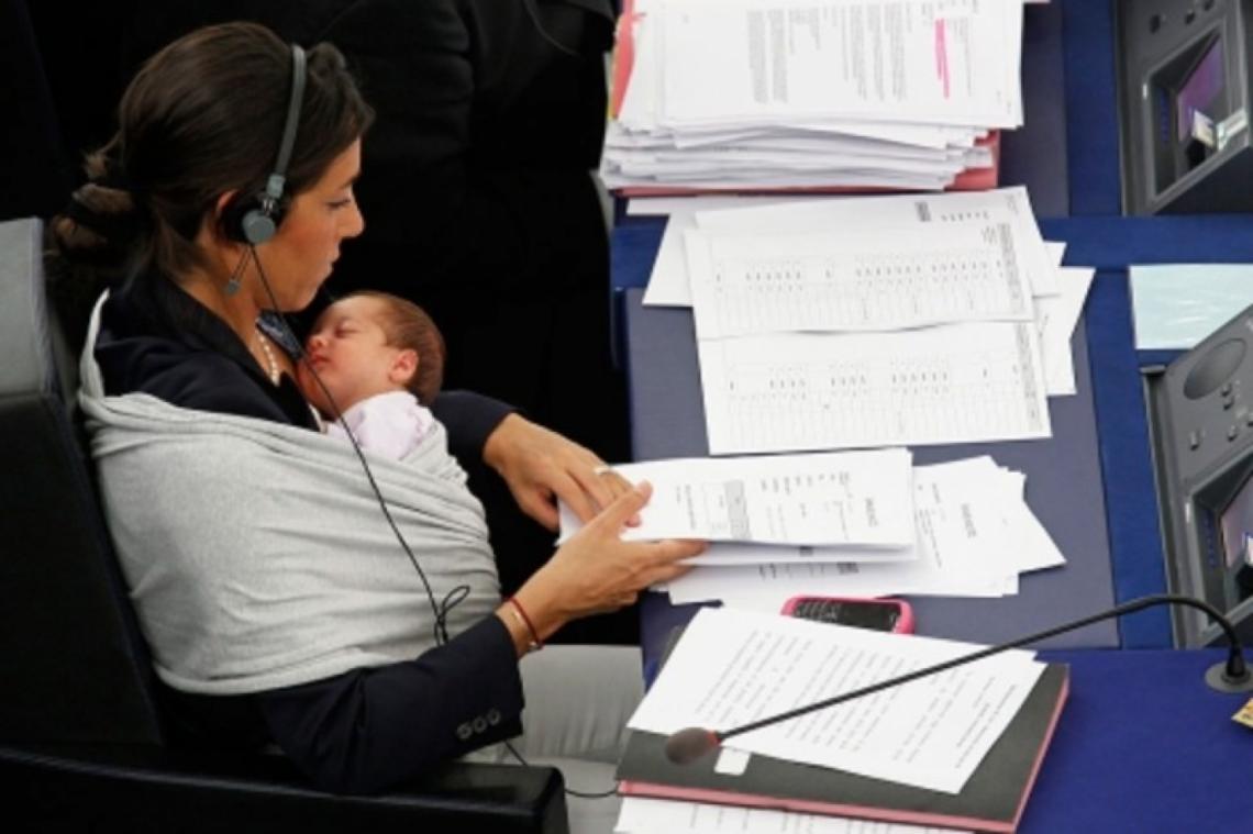 "Desendeudadas": ¿de qué se trata el programa de desendeudamiento de mujeres de la Provincia de Buenos Aires?
