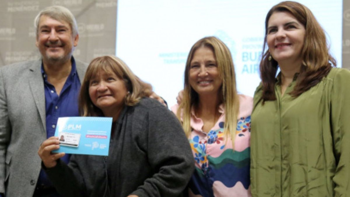 Vecinos de Merlo, Ituzaingó y Moreno fueron beneficiados con la entrega de Pases Libres Multimodales