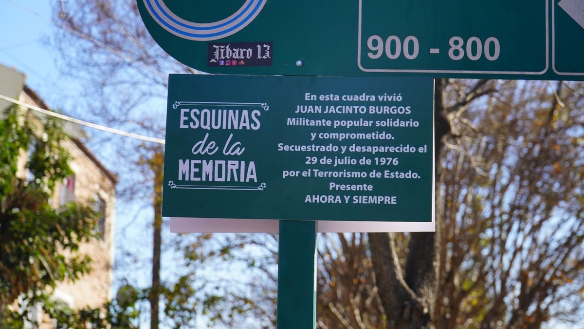 Esquina de la Memoria Merlo