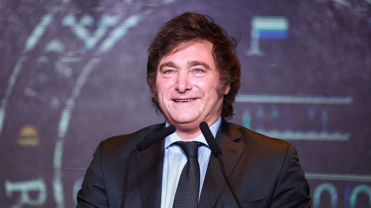 Milei aseguró hoy que por 2 años habrá recesión con alta inflación