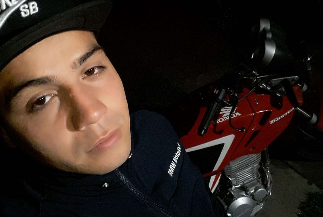 Asesinan a un joven en Mariano Acosta