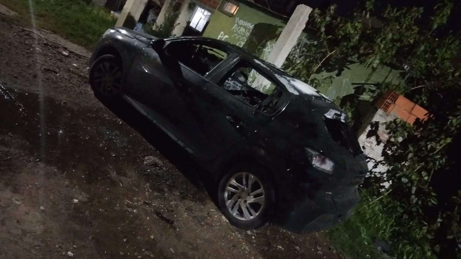 Encontraron el auto de los asesinos de la mujer en Castelar