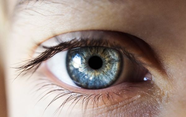 Polémica mundial por el escaneo de ojos que tuvo a Ituzaingó como protagonista