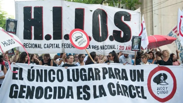 A días del 24 de marzo, H.I.J.O.S denunció el ataque y abuso a una de sus militantes