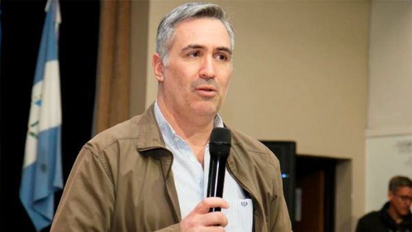 El gobierno de Milei contra el divorcio vincular, una ley aprobada hace 40 años