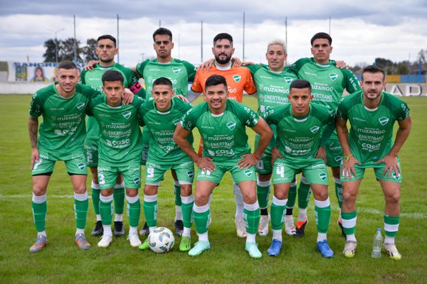 El León recuperó la sonrisa en José León Suárez