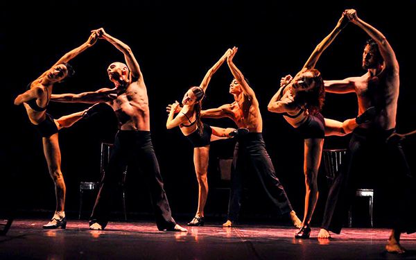 La Compañía Danzas de Ituzaingó convoca bailarin@s