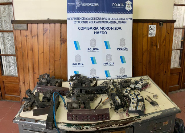 Línea Sarmiento: Detuvieron a dos robacables en Haedo