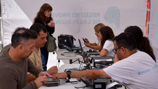 Nuevo operativo de documentación en Morón
