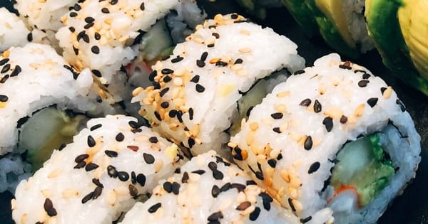 Una influencer destacó que el mejor sushi está en Ituzaingó