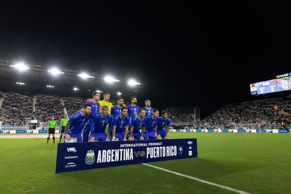 Argentina cerró la gira en Miami con una goleada