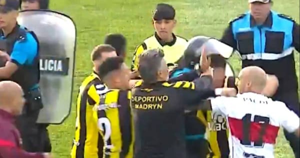 Escandaloso final en Madryn con represión policial