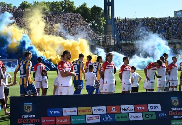 Estudiantes fue sancionado por la AFA por el “espaldazo”