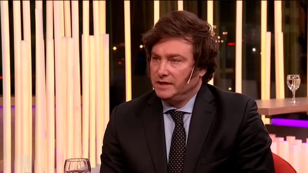 Estudiantes secundarios de Ituzaingó juntan firmas para frenar el desfinanciamiento de Milei a las escuelas técnicas