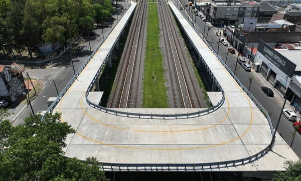 Haedo: Se inauguró el nuevo puente vehicular del Tren Sarmiento