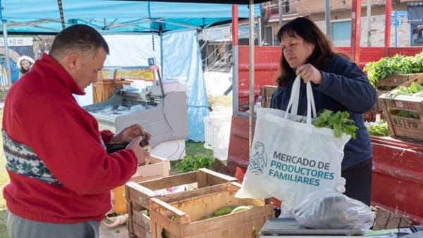 Morón: el Mercado de Productores Familiares regresa con alimentos frescos e increíbles descuentos