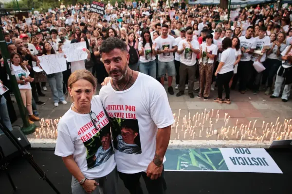 Multitudinaria marcha en Ituzaingó para exigir justicia por Juan Cruz Leal