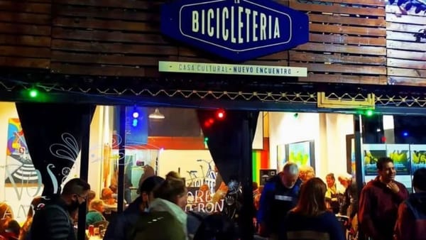 Ituzaingó abre el debate sobre juventudes, nuevas subjetividades y territorios digitales