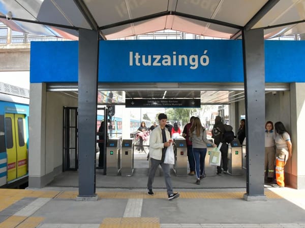 Desde hoy los trenes y colectivos serán más caros