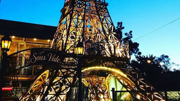 Llega un nuevo restaurante a la Torre Eiffel de Ituzaingó