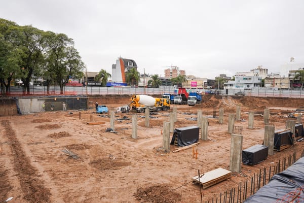 Ituzaingó redefine su centro comercial: adiós al auto maceta y bienvenido el peatón