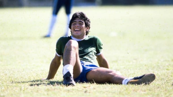 Hurlingham: llega una jornada que invita homenajear la figura de Diego Maradona a través de la literatura
