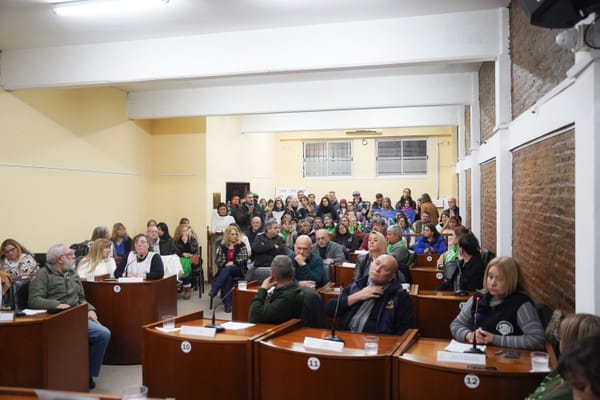 Primer Foro de la Comunidad en Ituzaingó: gremios debatieron la reforma previsional y la defensa del sistema solidario