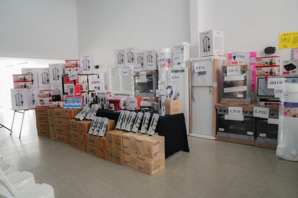 Escuelas de Ituzaingó recibieron equipamiento para comedores y cocinas