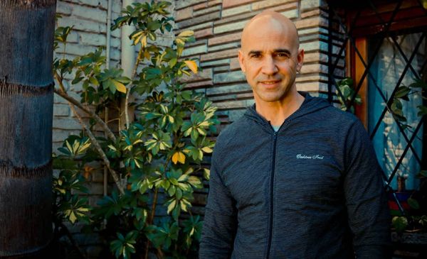 Pablo Melicchio habló en Radio Kamikaze sobre su nuevo libro: "La isla interior. Tres vidas después de Malvinas"
