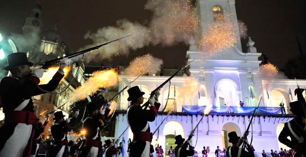 Hace 212 años, la Patria nacía con una revolución