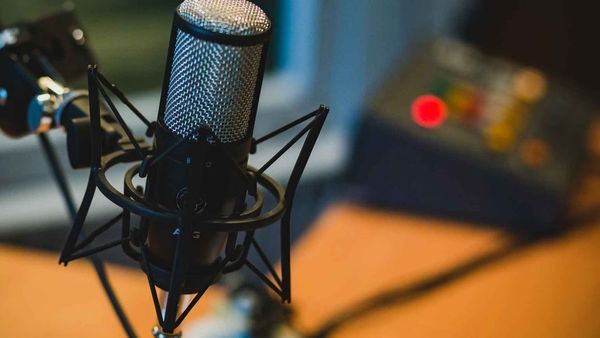 La UNLaM realizará una emisión de Podcast en vivo sobre producciones científicas