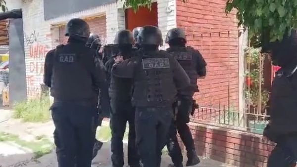 Morón: rescataron a 3 niños en un galpón abandonado y se teme lo peor